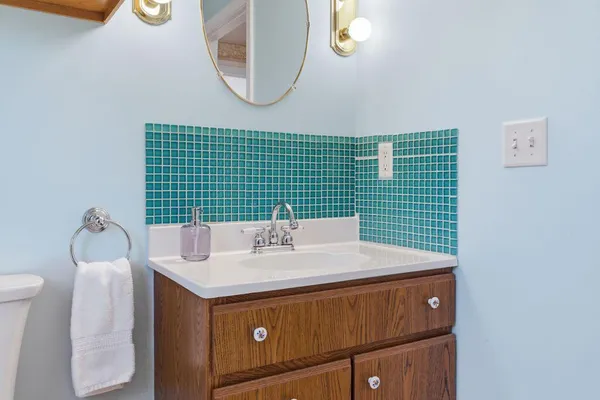 $925,000 | 2 Courtlynn Circle, Saco, ME 04072