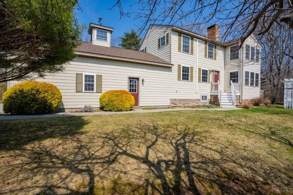 $925,000 | 2 Courtlynn Circle, Saco, ME 04072