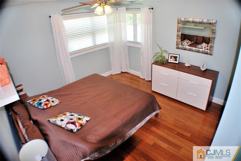 209 Kendall Road Kendall Park, NJ 08824 - Photo 11 of 21 Gallery Image 11