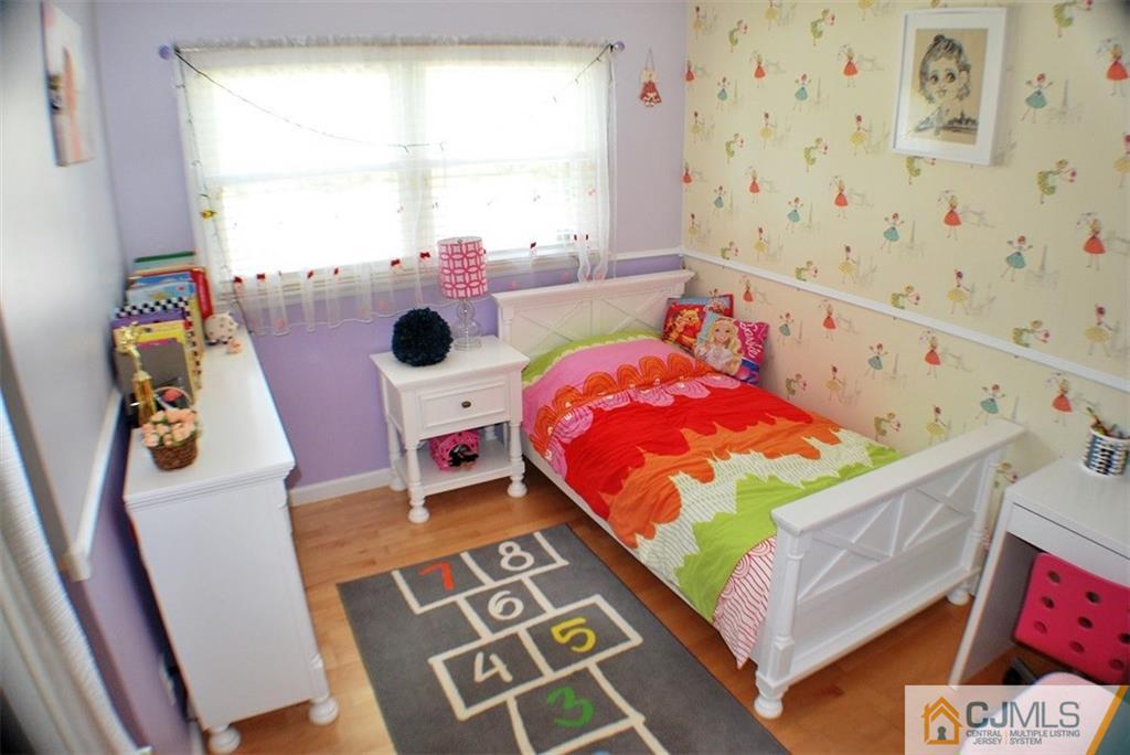209 Kendall Road Kendall Park, NJ 08824 - Photo 12 of 21 Gallery Image 12