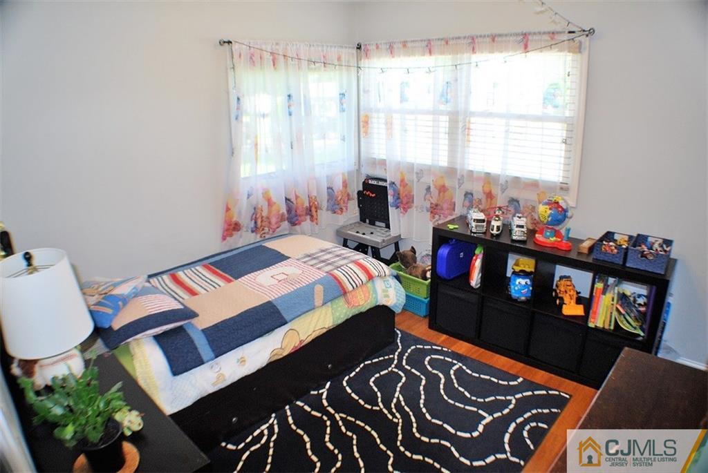 209 Kendall Road Kendall Park, NJ 08824 - Photo 13 of 21 Gallery Image 13