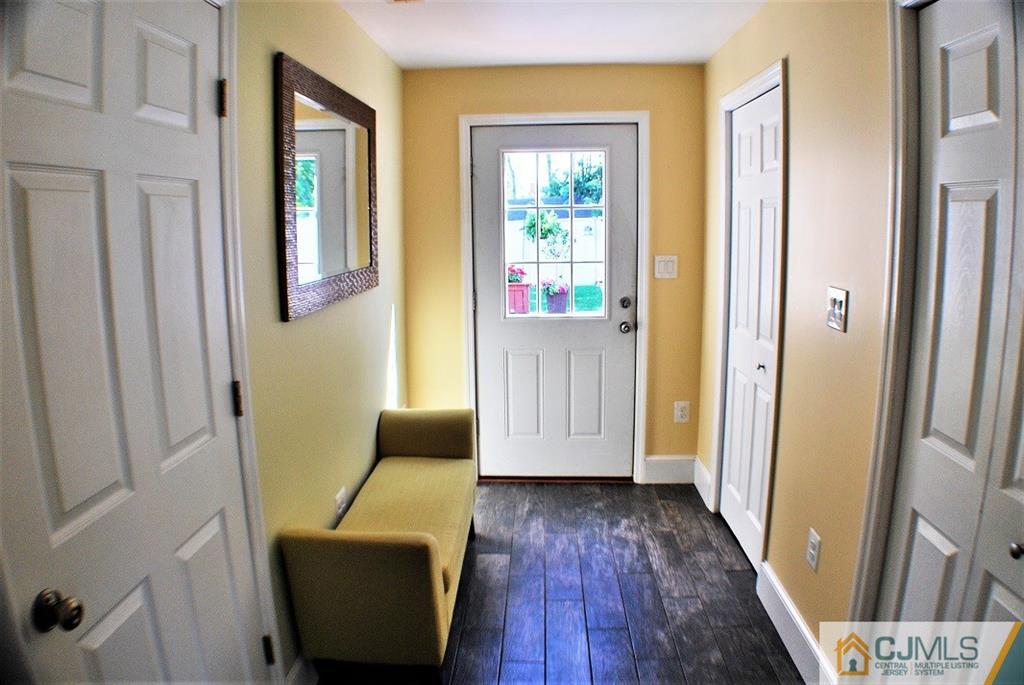 209 Kendall Road Kendall Park, NJ 08824 - Photo 14 of 21 Gallery Image 14