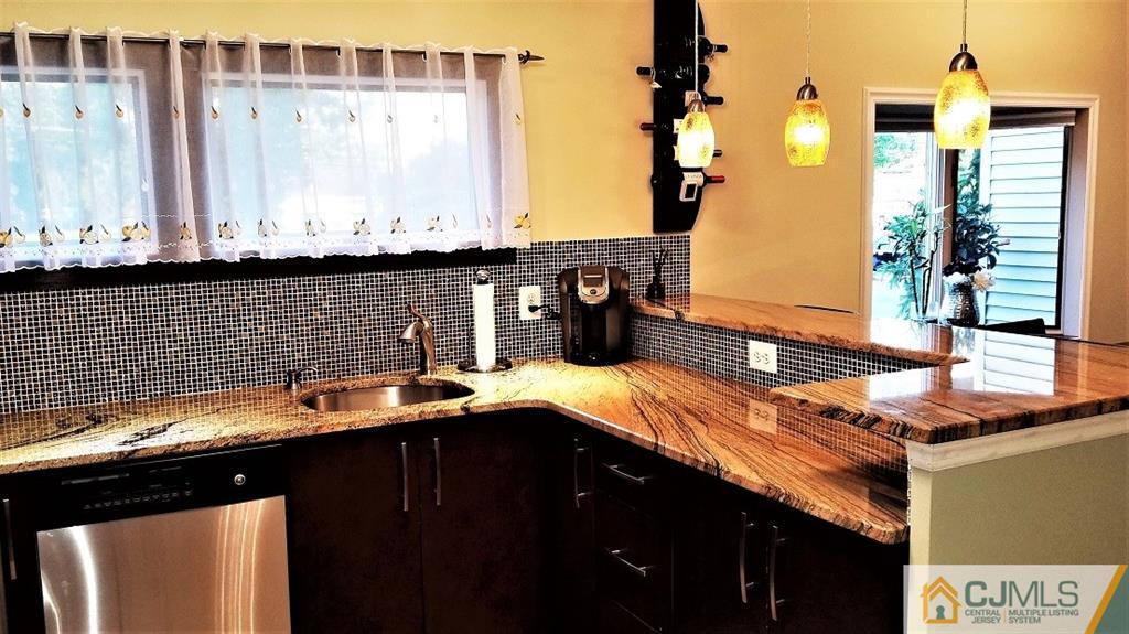 209 Kendall Road Kendall Park, NJ 08824 - Photo 5 of 21 Gallery Image 5