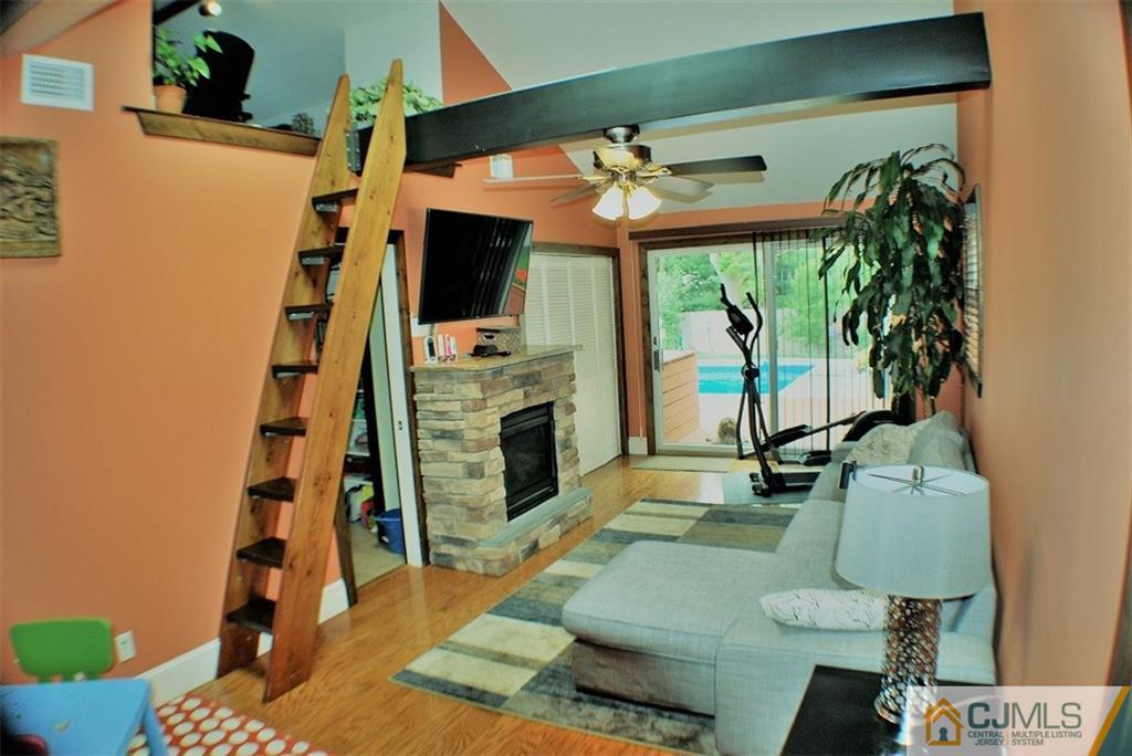 209 Kendall Road Kendall Park, NJ 08824 - Photo 8 of 21 Gallery Image 8