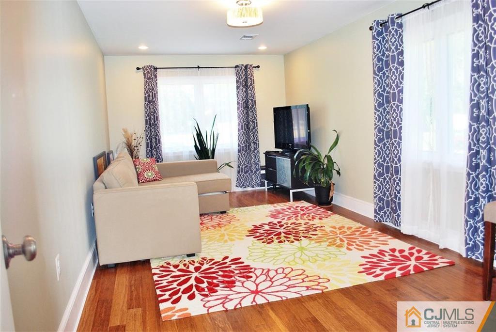209 Kendall Road Kendall Park, NJ 08824 - Photo 9 of 21 Gallery Image 9
