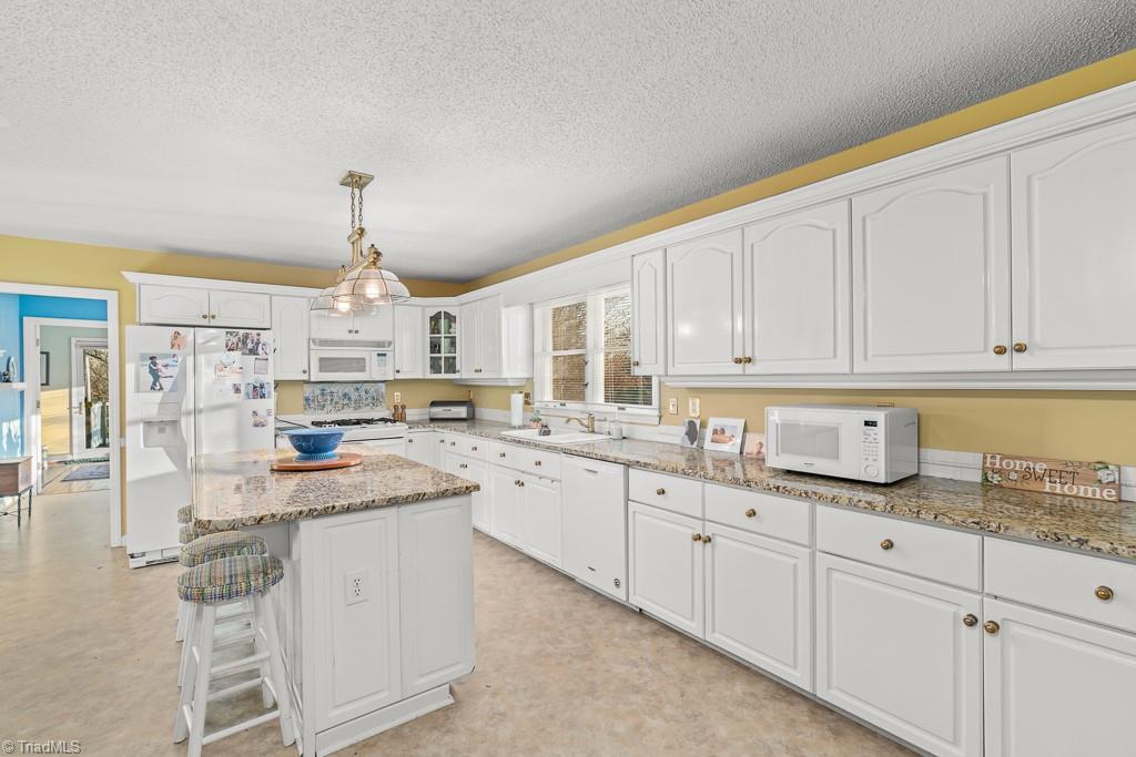 4083 Waynick Meadow Road Asheboro, NC 27205 - Photo 13 of 50 Gallery Image 13