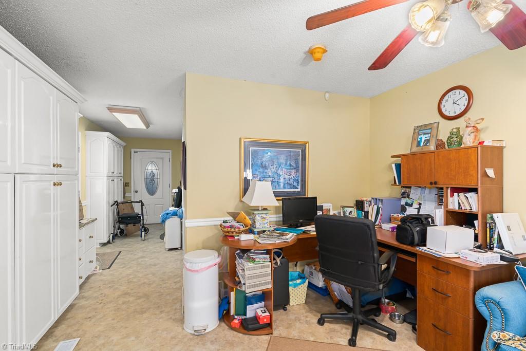 4083 Waynick Meadow Road Asheboro, NC 27205 - Photo 14 of 50 Gallery Image 14