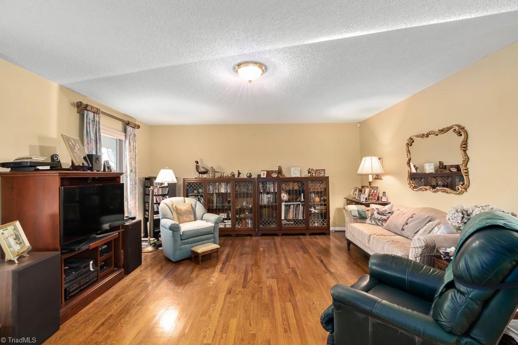 4083 Waynick Meadow Road Asheboro, NC 27205 - Photo 9 of 50 Gallery Image 9