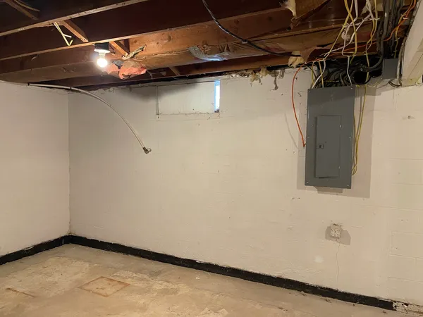 a view of a room with a utility room