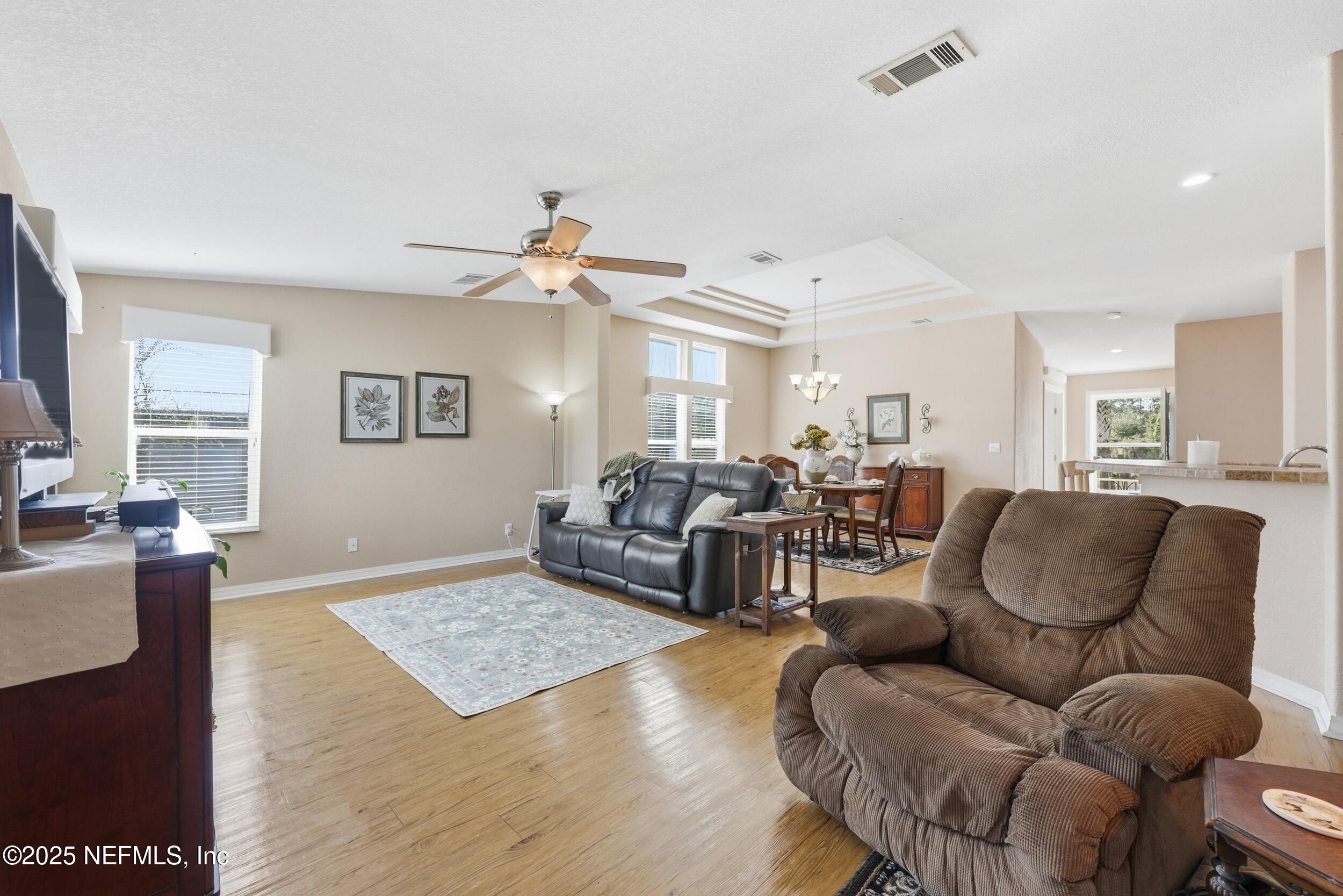 112 Waterside Avenue Satsuma, FL 32189 - Photo 11 of 52 a living room with furniture