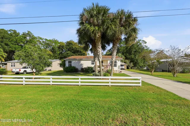 $322,000 | 112 Waterside Avenue, Satsuma, FL 32189