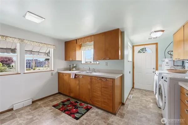 $529,000 | 1408 Winfield Avenue, Bremerton, WA 98310