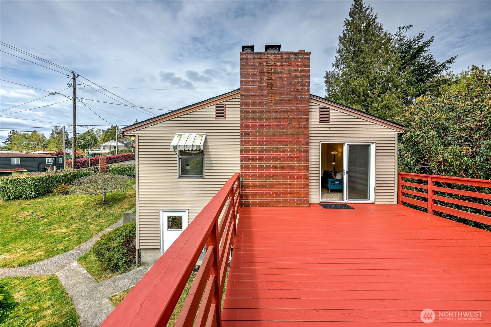 1408 Winfield Avenue Bremerton, WA 98310 - Photo 4 of 34