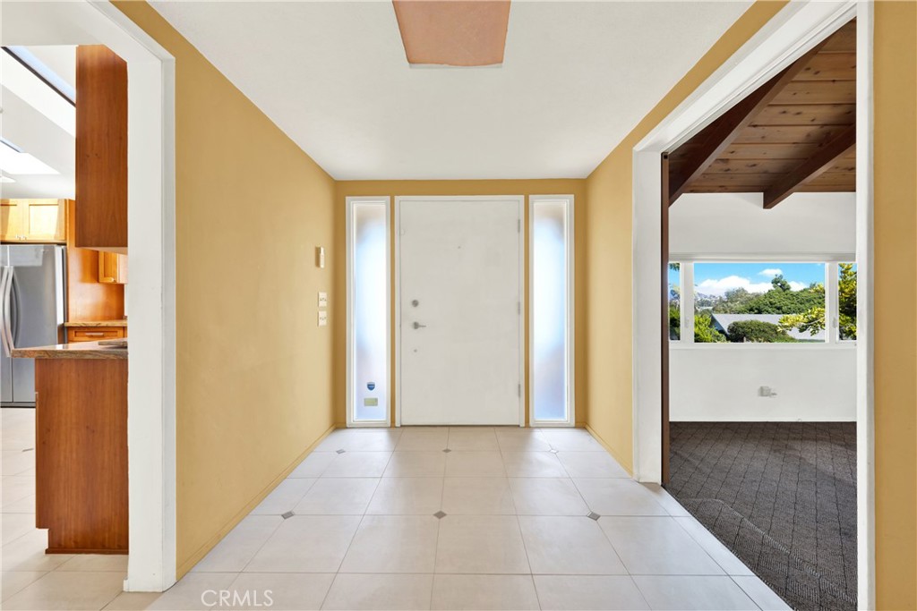 3485 Ridgecrest Drive Carlsbad, CA 92008 - Photo 7 of 74 Gallery Image 7