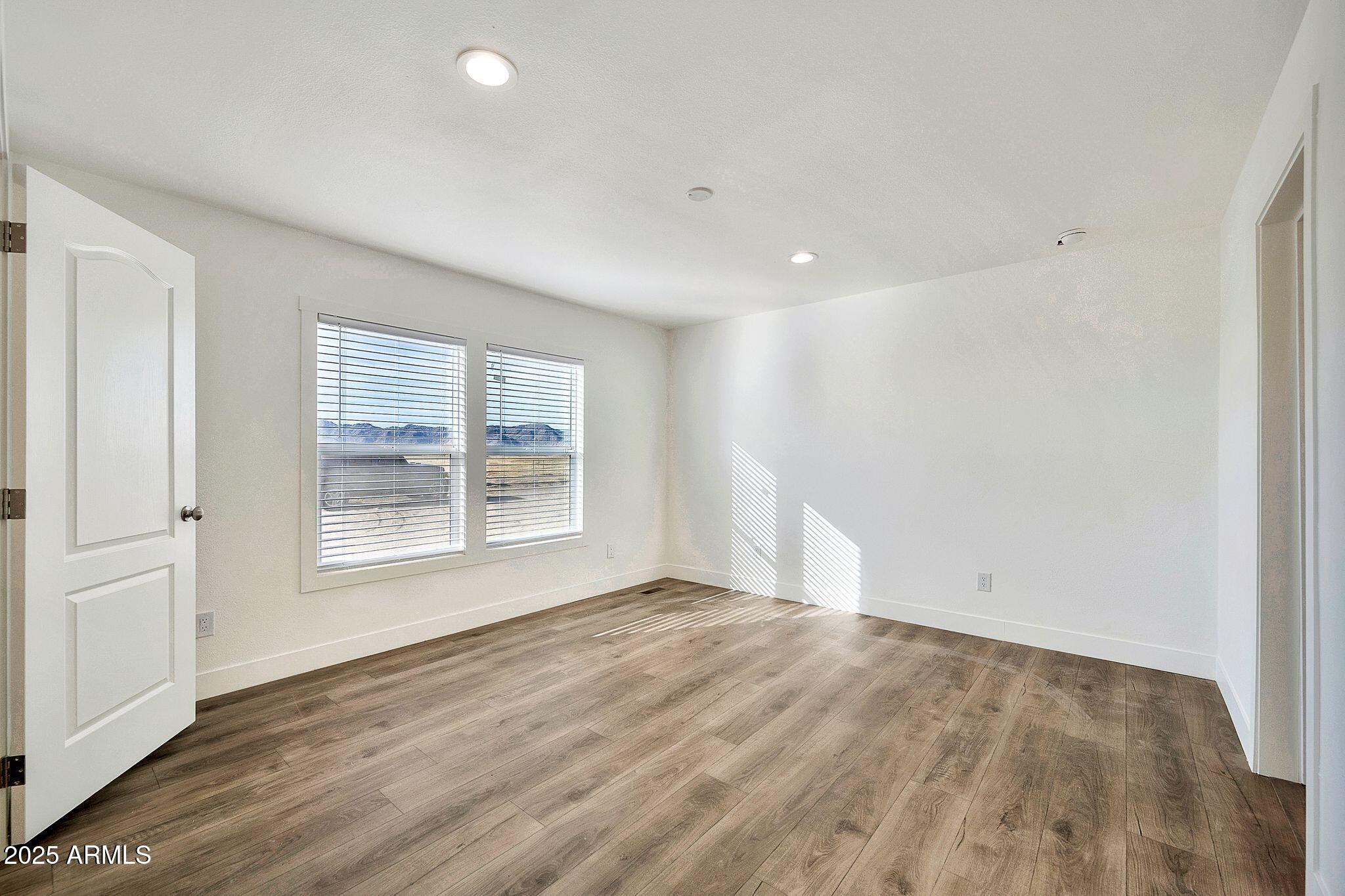 53746 West Footprints Road Maricopa, AZ 85139 - Photo 21 of 24 53798 W Footprints-20
