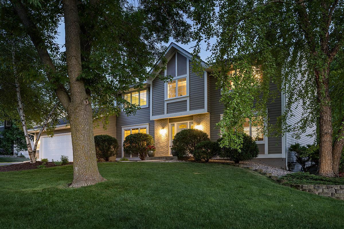 1759 Valley Ridge Place Chanhassen, MN 55317 - Photo 1 of 46 Gallery Image 1