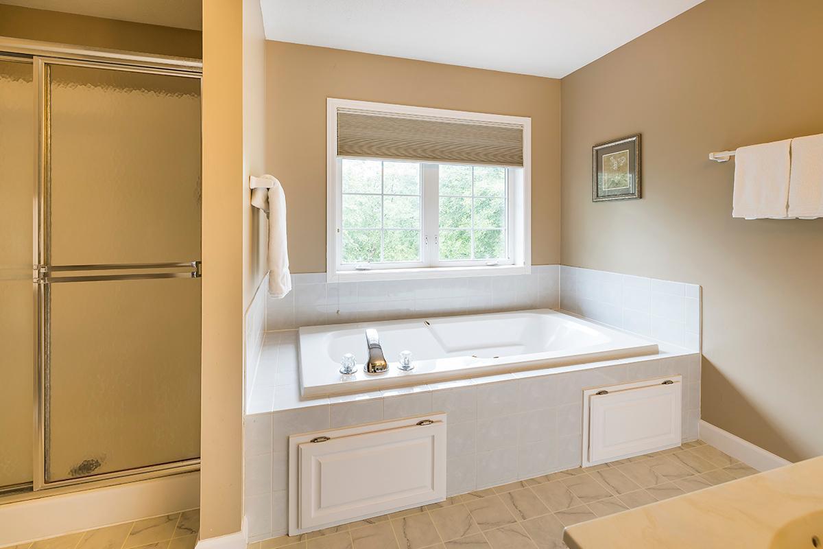 1759 Valley Ridge Place Chanhassen, MN 55317 - Photo 27 of 46 Gallery Image 27