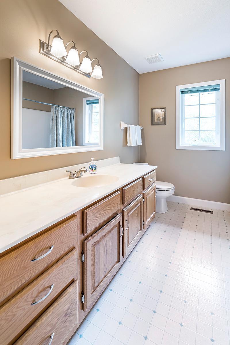 1759 Valley Ridge Place Chanhassen, MN 55317 - Photo 32 of 46 Gallery Image 32