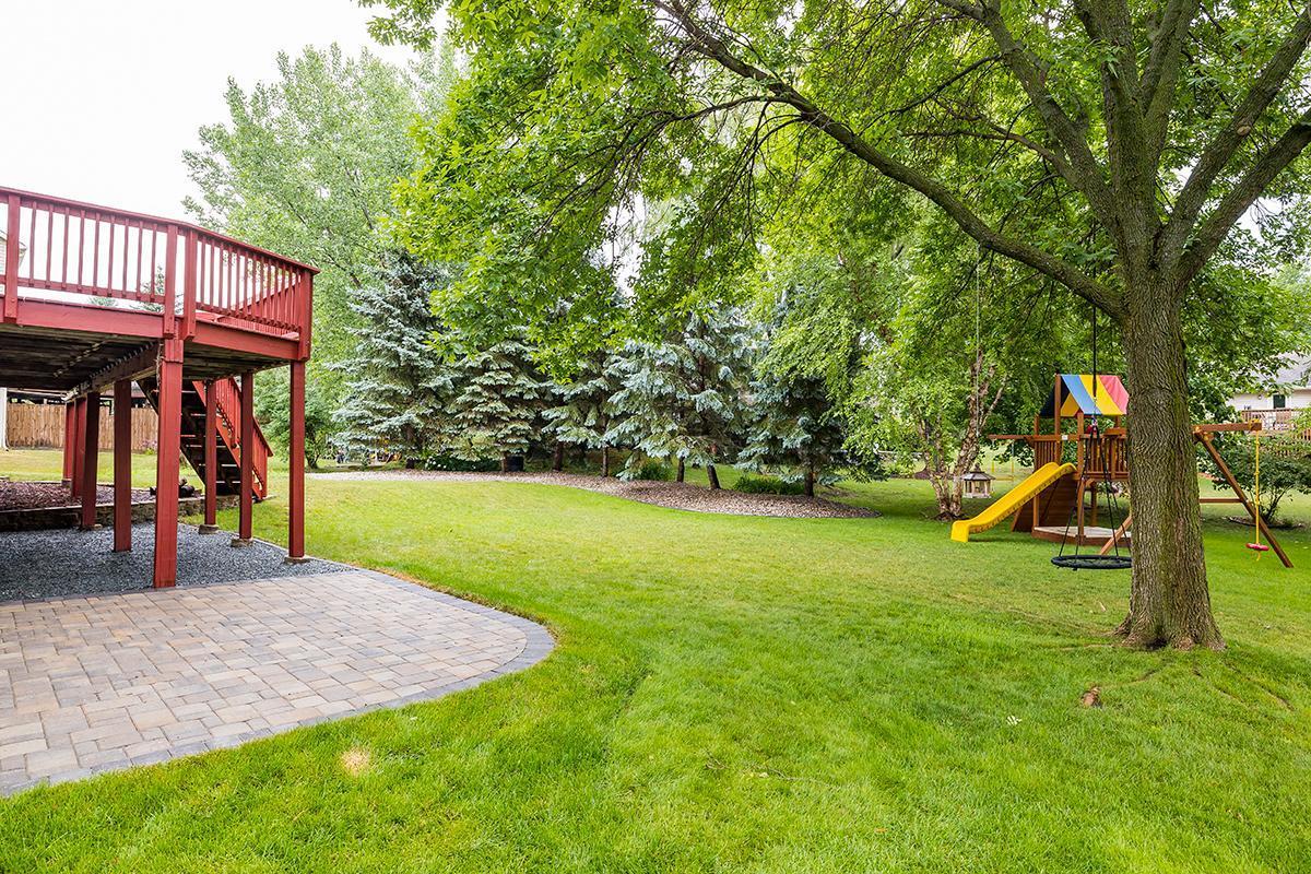 1759 Valley Ridge Place Chanhassen, MN 55317 - Photo 41 of 46 Gallery Image 41