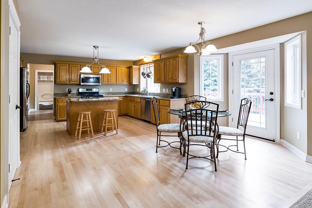 1759 Valley Ridge Place Chanhassen, MN 55317 - Photo 9 of 46 Gallery Image 9