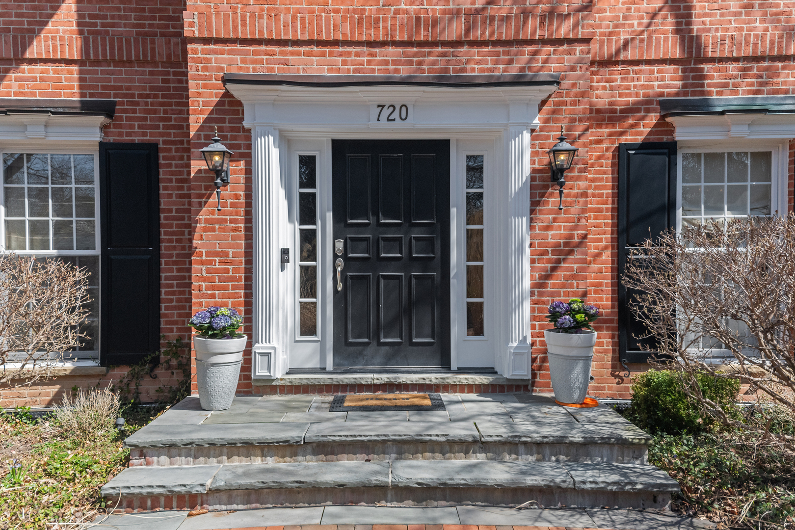 720 Newcastle Drive Lake Forest, IL 60045 - Photo 3 of 42 front view of a house