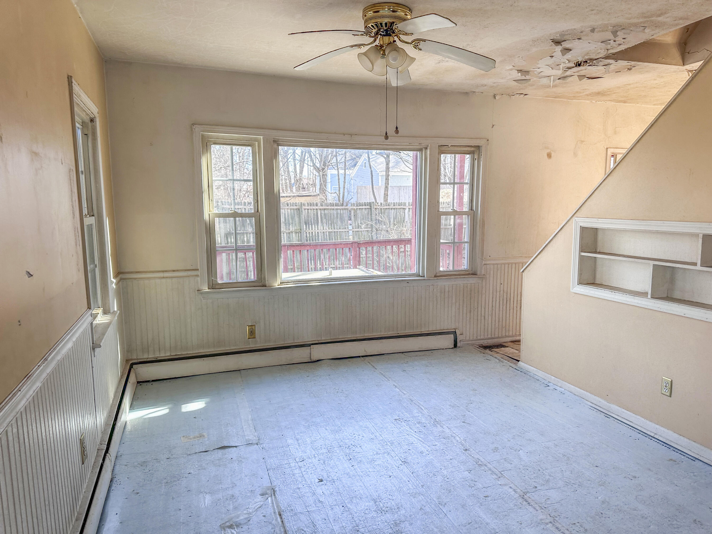 77 Rochester Street Westbrook, ME 04092 - Photo 6 of 20 Photo Feb 19 2024, 1 38 38 PM