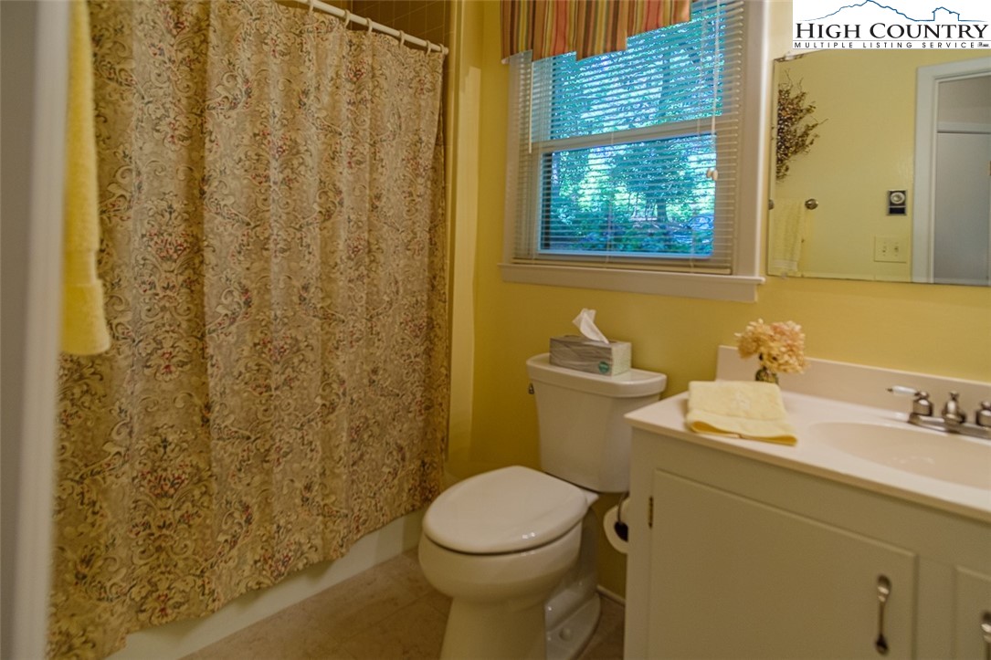 1179 Ridge Road Glade Valley, NC 28627 - Photo 14 of 24 Gallery Image 14