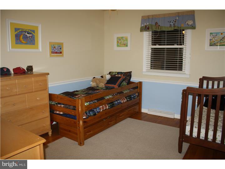 804 Sheldon Road Willow Grove, PA 19090 - Photo 11 of 15 Bedroom 3