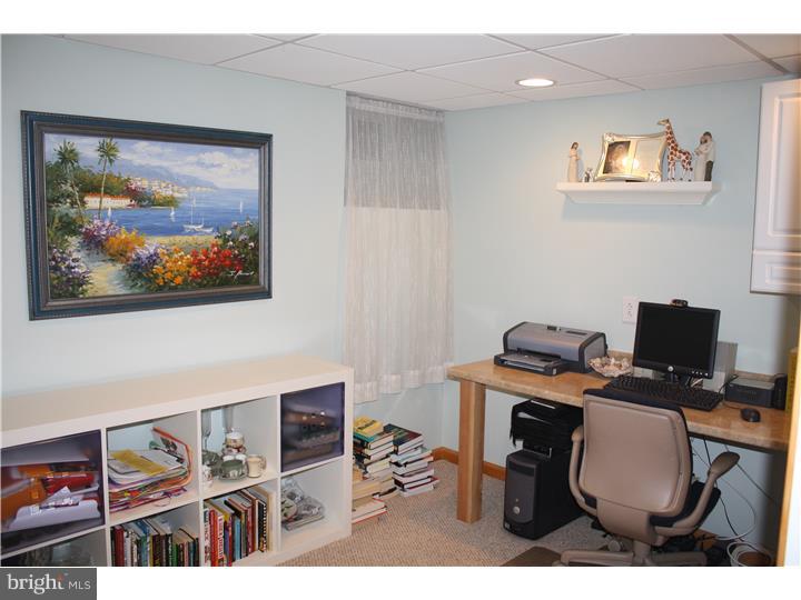804 Sheldon Road Willow Grove, PA 19090 - Photo 13 of 15 Office / Study