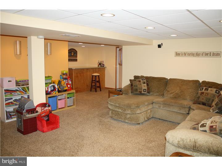 804 Sheldon Road Willow Grove, PA 19090 - Photo 14 of 15 Family Room