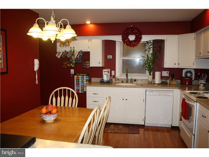 804 Sheldon Road Willow Grove, PA 19090 - Photo 7 of 15 Kitchen