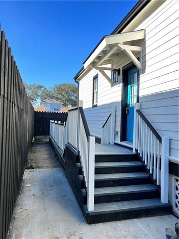 3232 Conti Street New Orleans, LA 70119 - Photo 3 of 23