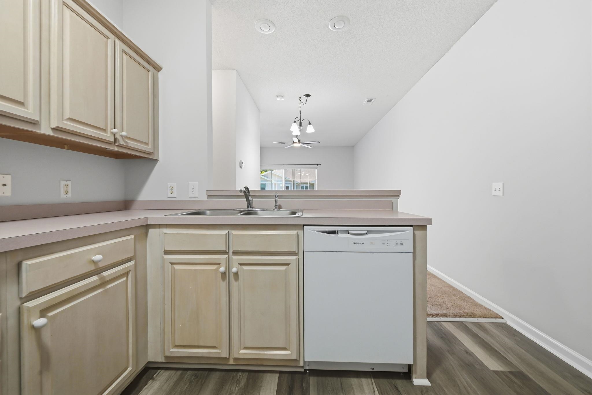 7309 Sweetwater Boulevard, Unit 9 Murrells Inlet, SC 29576 - Photo 5 of 47