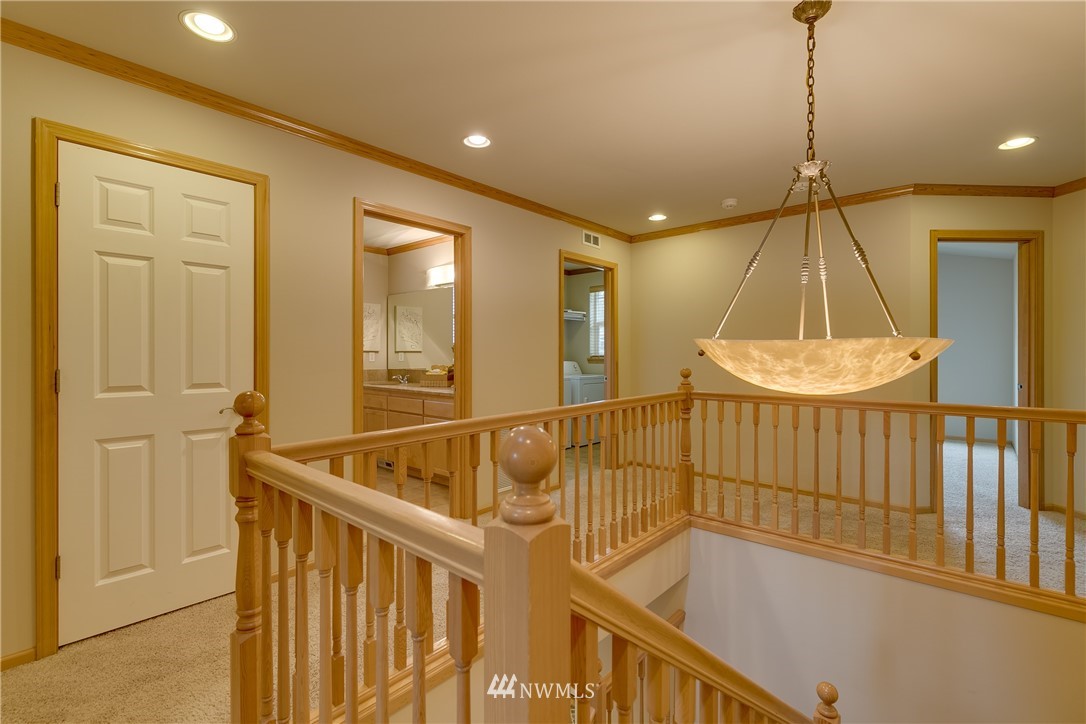22733 9th Avenue Southeast Bothell, WA 98021 - Photo 11 of 23
