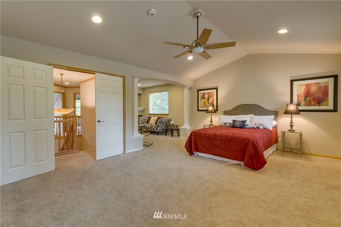 22733 9th Avenue Southeast Bothell, WA 98021 - Photo 12 of 23
