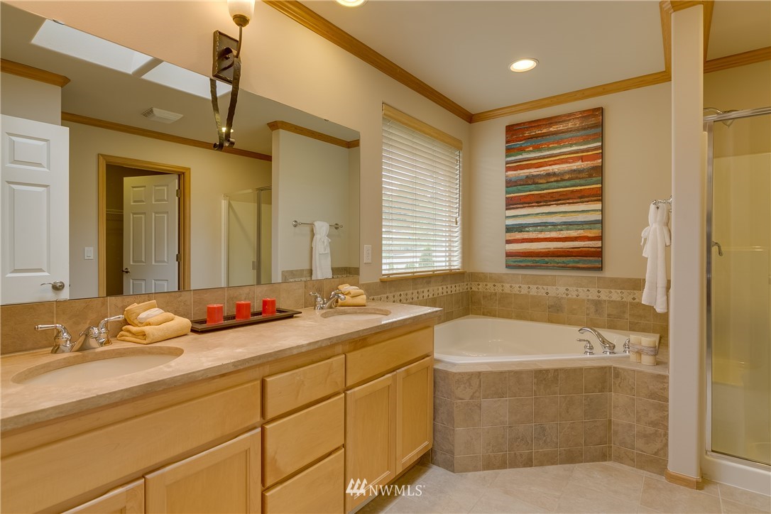 22733 9th Avenue Southeast Bothell, WA 98021 - Photo 16 of 23