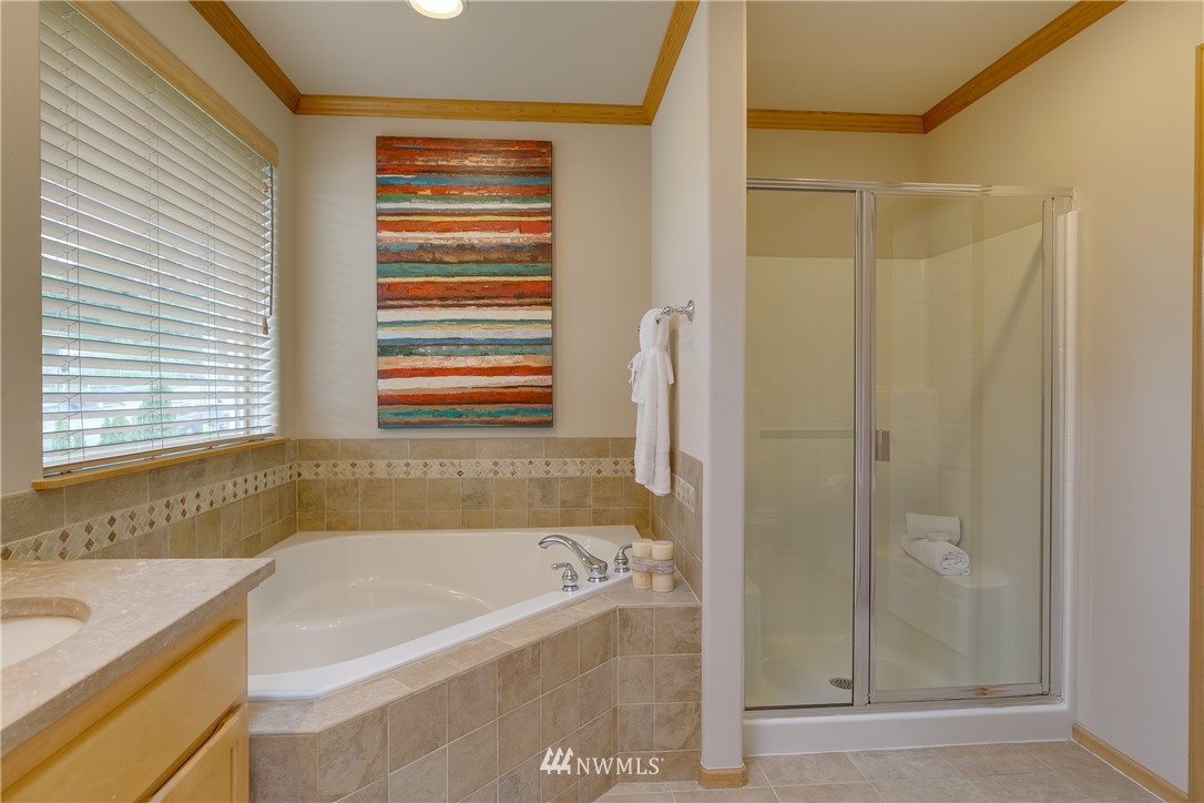 22733 9th Avenue Southeast Bothell, WA 98021 - Photo 17 of 23