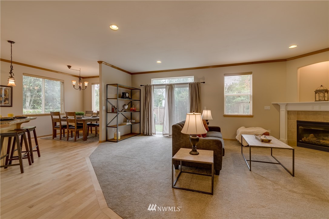 22733 9th Avenue Southeast Bothell, WA 98021 - Photo 6 of 23