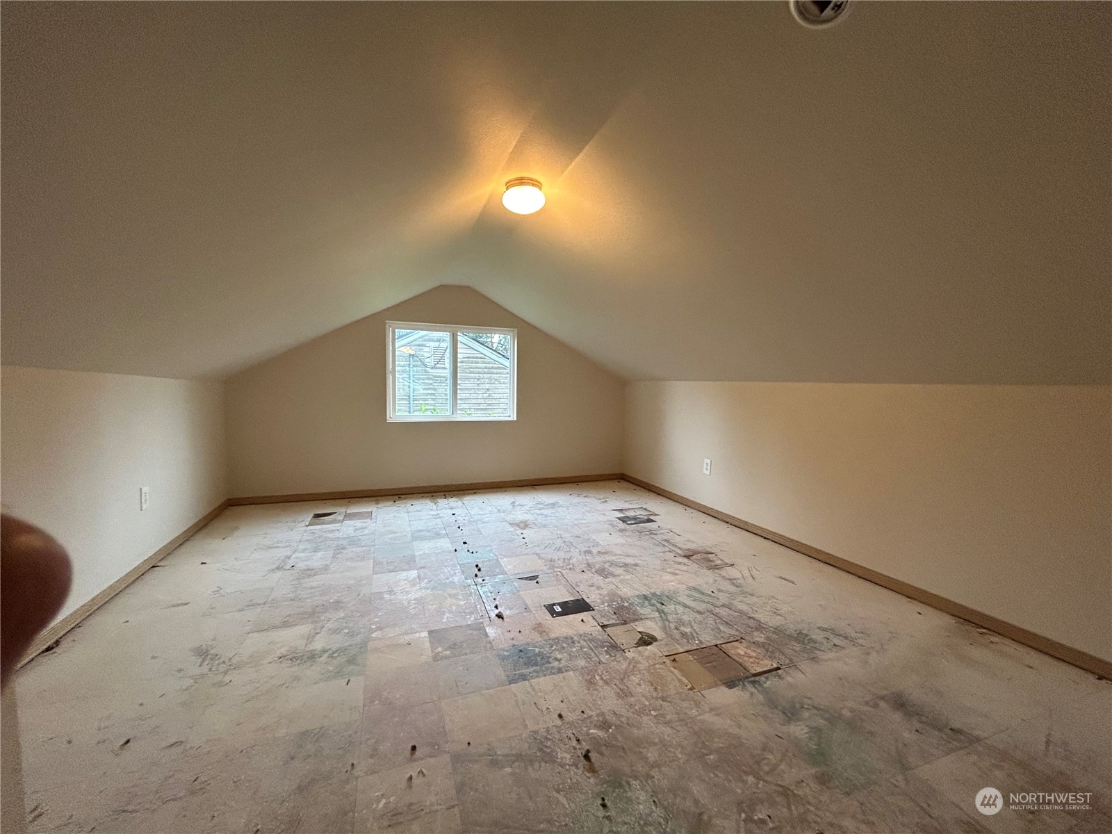 6919 Cady Road Everett, WA 98203 - Photo 12 of 29 an empty room with a empty space and windows