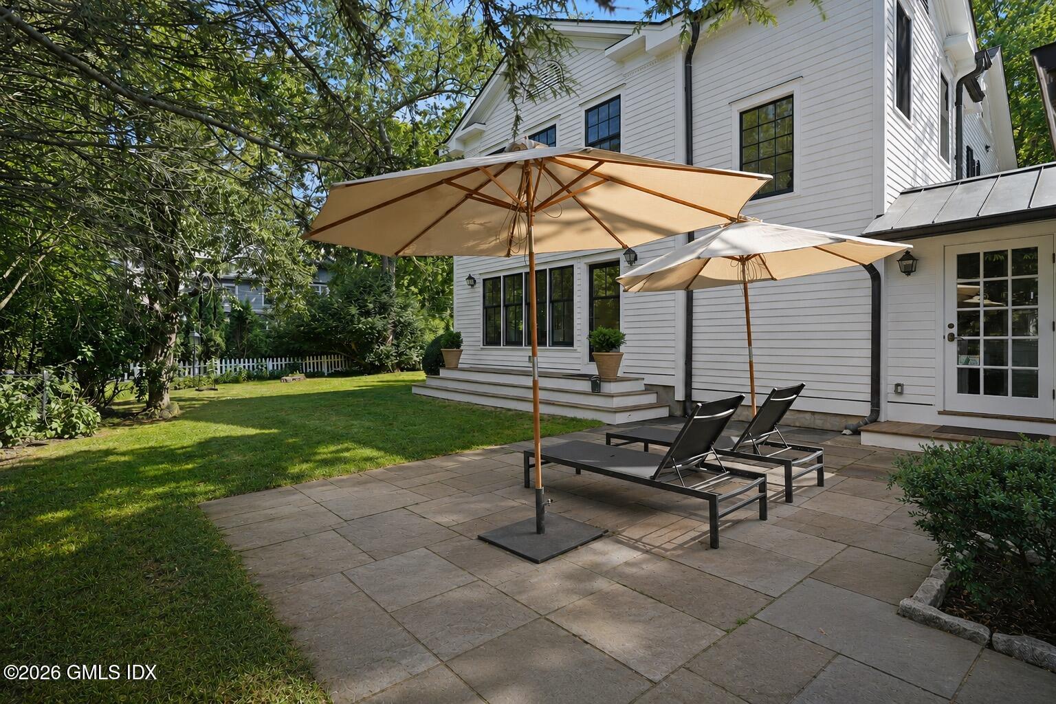 33 Mead Avenue Cos Cob, CT 06807 - Photo 31 of 36 10