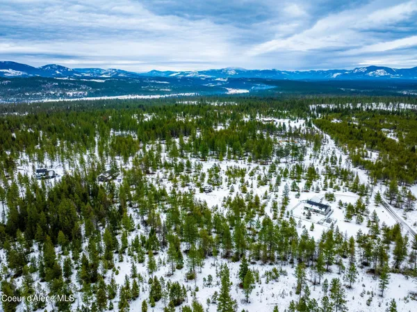 $389,900 | 78 Wyatt Lane, Spirit Lake, ID 83869