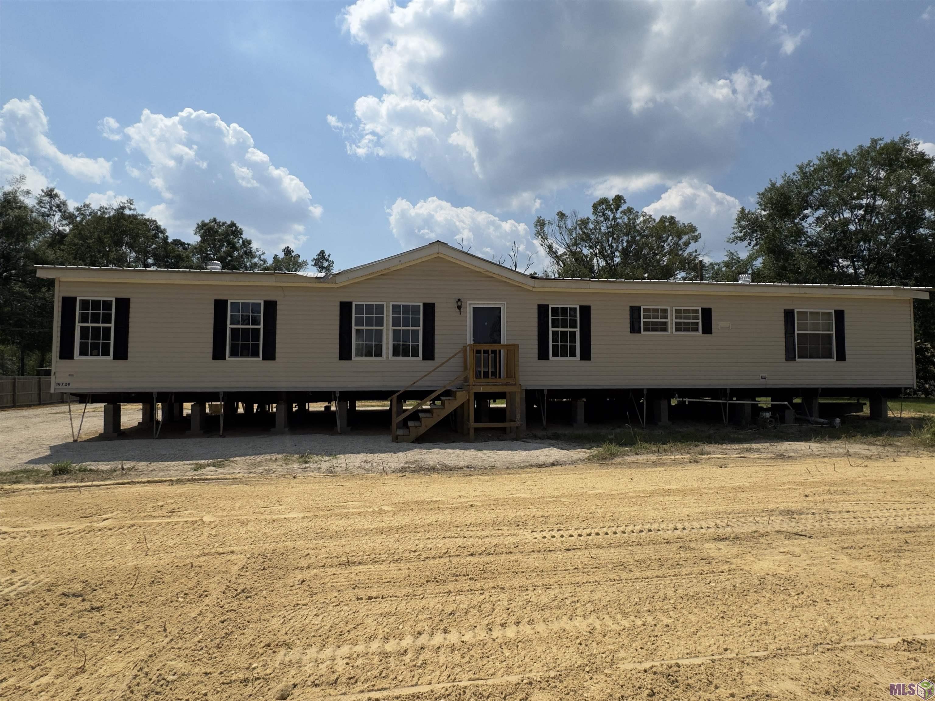 19739 Perrilloux Road Livingston, LA 70754 - Photo 2 of 26 Gallery Image 2