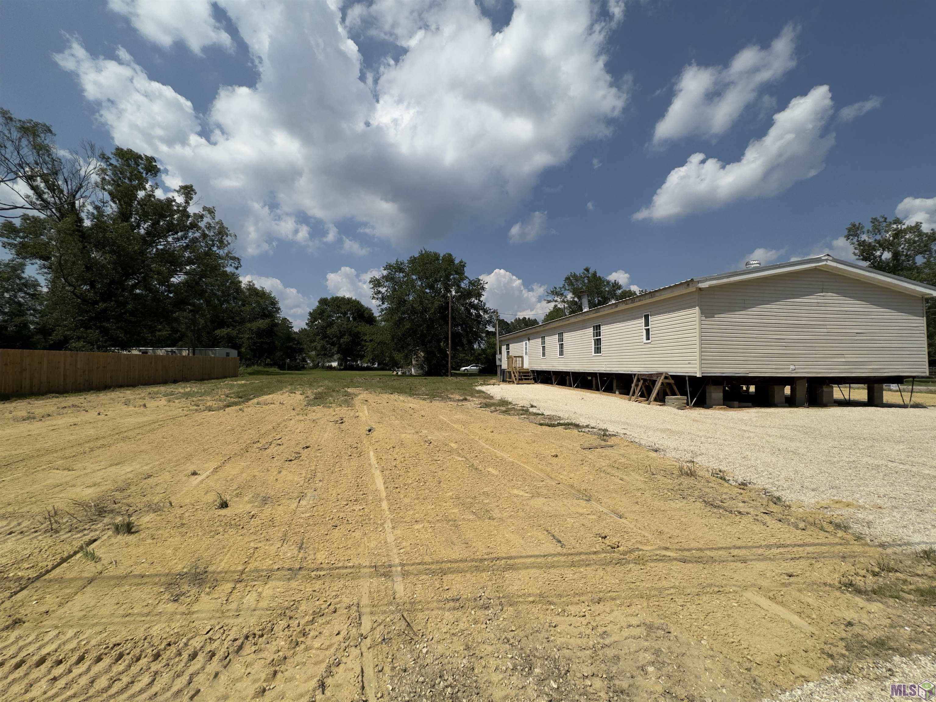 19739 Perrilloux Road Livingston, LA 70754 - Photo 4 of 26 Gallery Image 4