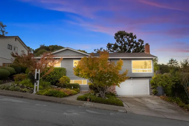 $2,499,000 | 3848 Vineyard Drive, Redwood City, CA 94061