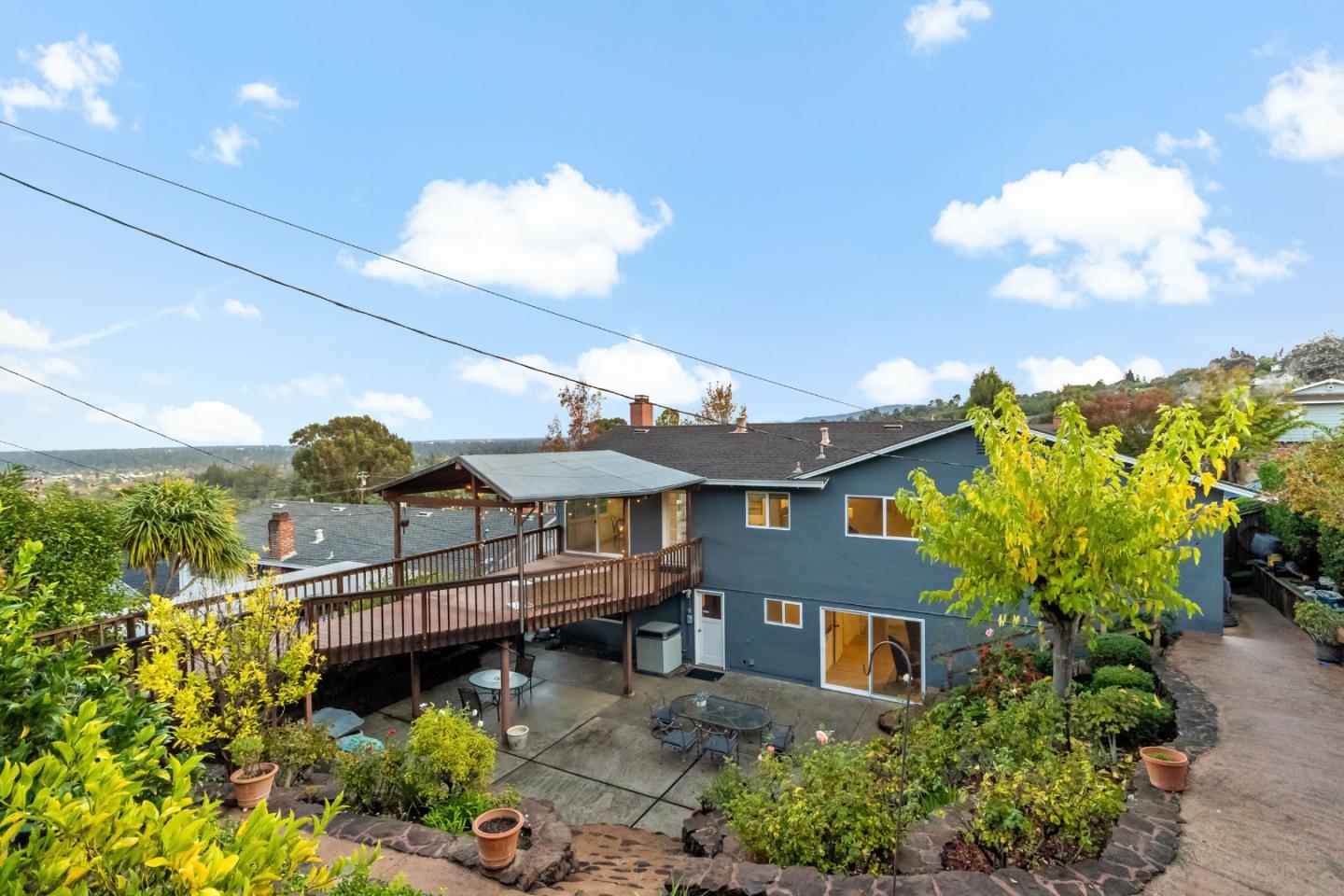 3848 Vineyard Drive Redwood City, CA 94061 - Photo 33 of 52