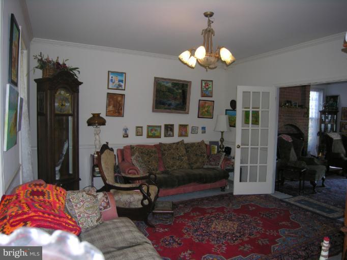 274 Pheasant Hill Road Summit Point, WV 25446 - Photo 3 of 30 Living Room