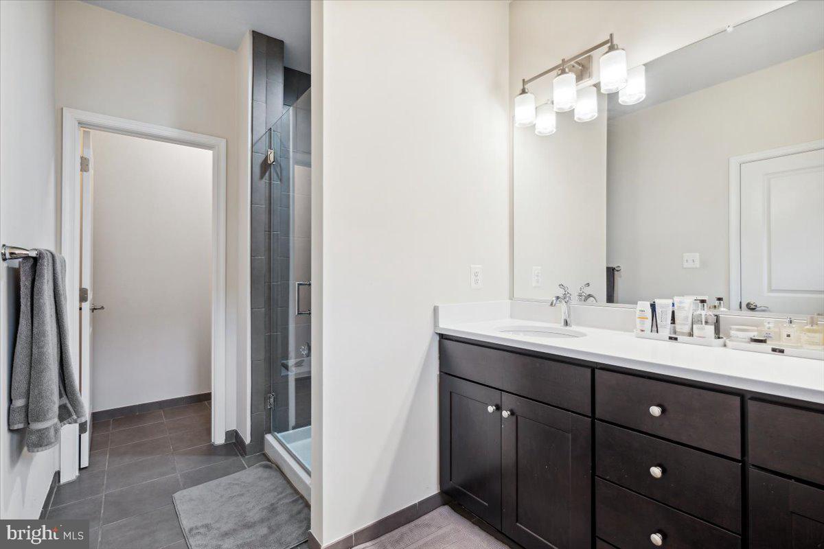 1141 Holden Road Frederick, MD 21701 - Photo 23 of 55 En-suite Bathroom