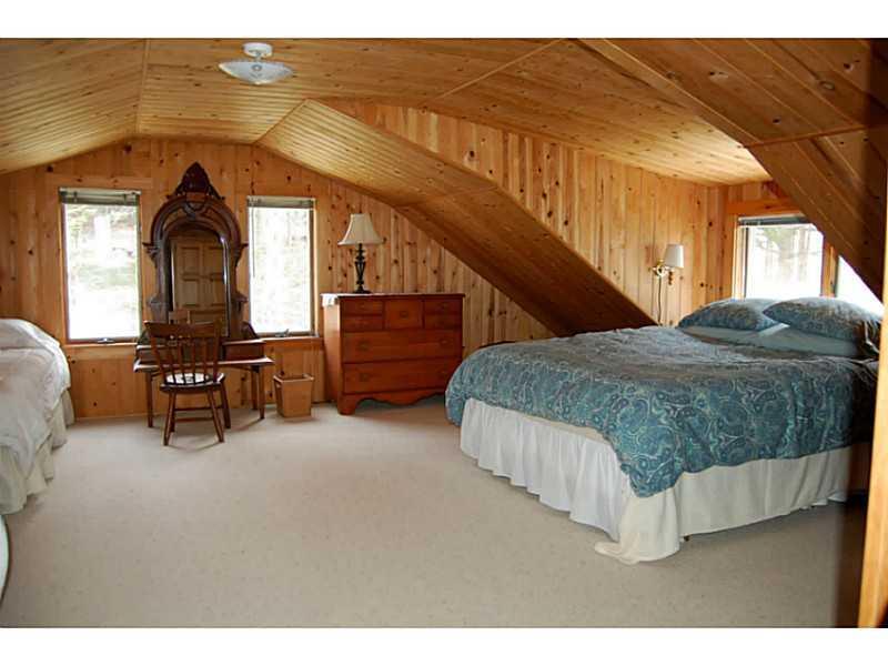 10 Elden Point Road Bailey Island, ME 04003 - Photo 18 of 31 Bedroom.