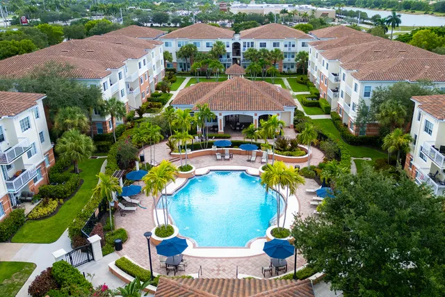 $229,000 | 9857 Baywinds Boulevard, Unit 9206, West Palm Beach, FL 33411