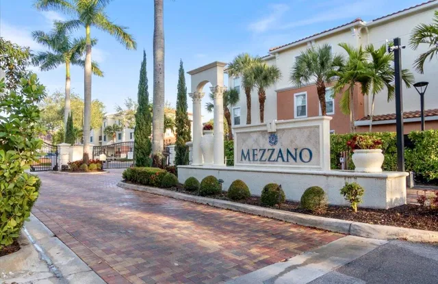 $229,000 | 9857 Baywinds Boulevard, Unit 9206, West Palm Beach, FL 33411